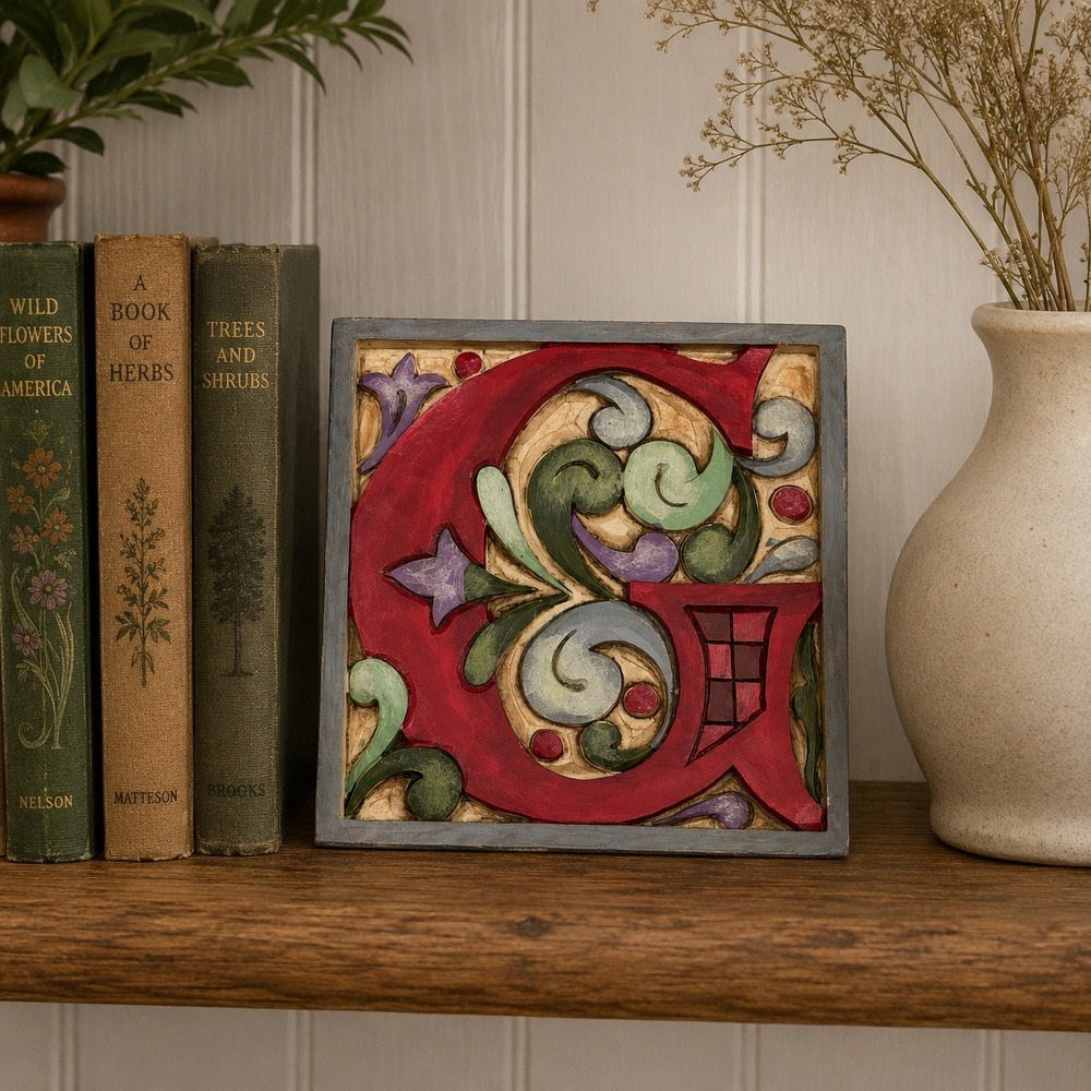 Jim Shore Heartwood Creek Monogram Letter G Plaque Red Folk Art 4013215G Enesco
